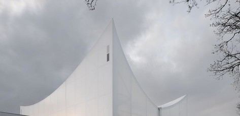 Projekt roku 20205 według Architecture MasterPrize: Sports and Cultural Center Marie José Perec and Joséphine Baker – Onze04 Architectes