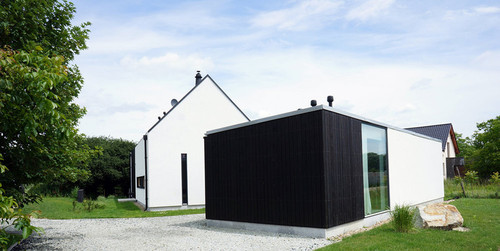 Dom nagrodzony I nagrodą w XXIII edycji konkursu architektonicznego Piękny Wrocław, autor projektu GRID architekci