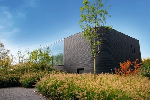 Dom jednorodzinny nad jeziorem w Kamperland w Holandii, autor projektu: architekci Bedaux de Brouwer; fot.: Röben