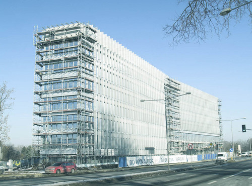 GreenWings Offices - elewacja od strony zachodniej; źródło: OKRE Development