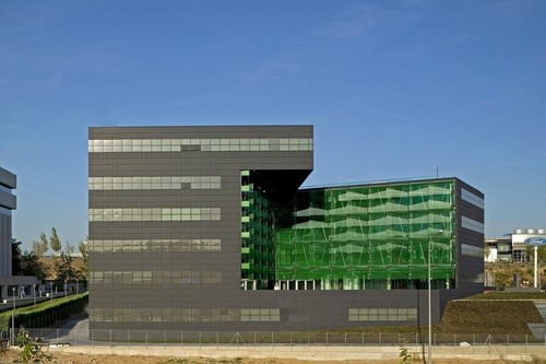 Hiszpańska siedziba Coca-Coli, fot.: Reynaers