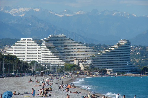 Apartramenty w Marina Baie des Anges  w Nicei, fot.: Reynaers Aluminium