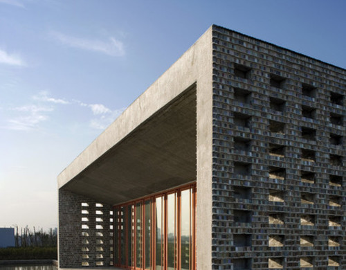 Dom Ceramiczny projektu Wang Shu - laureata Nagrody Pritzkera 2012.