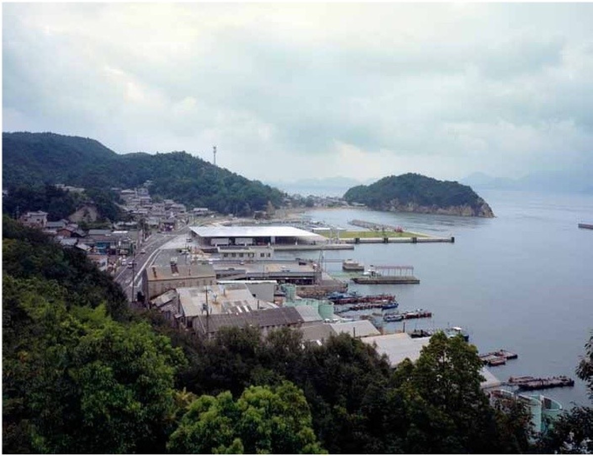 Terminal Promów Naoshima, Naoshima, Kagawa, Japonian (2006). fot.: Hisao Suzuki, udostępnione przezSANAA