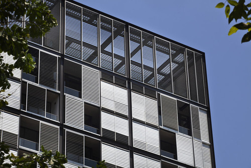 Martin Road No. 38 w Singapurze - laureat nagrody WAF 2012 w kategorii Dom wielorodzinny. Autor projektu: Kerry Hill Architects