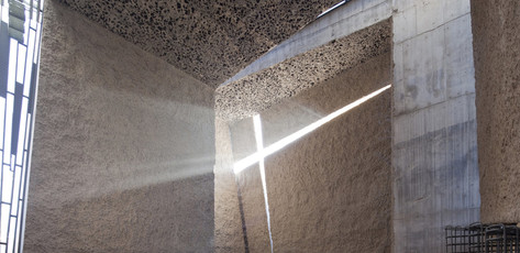 Kościół Najświętszego Odkupiciela i Centrum Społeczne w Las Chumberas (Teneryfa, Hiszpania) | autor: Fernando Menis | Zdjęcie: © Hisao Suzuki