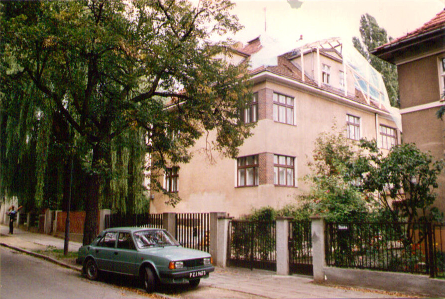 Budynek przed modernizacją. www.krzysztofzoltowski.pl