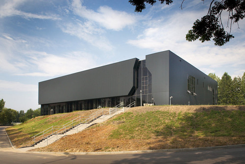 Hala Sportowa w Bytomiu - projekt nominowany został do Nagrody Światowego Festiwalu Architektury w Barcelonie. Autor: Macków Pracownia Projektowa  