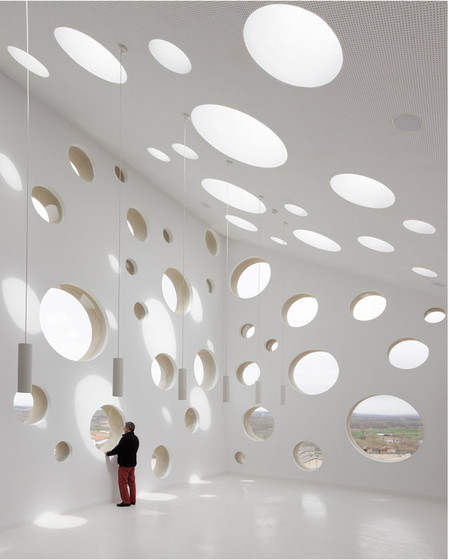 Siedziba Konsorcjum Winiarskiego “Ribera del Duero” Roa, Hiszpania - wnętrza. Architekt: ESTUDIO BAROZZI VEIGA S.L.P.