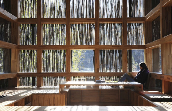 Biblioteka Liyuan w Chinach. Autor projektu: Li Xiaodong Atelier. Laureat nagrody WAF 2012 w kategorii Obiekt kulturalny. 