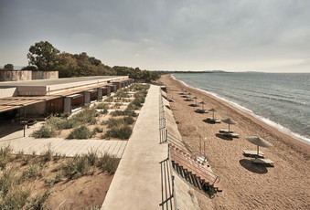 Dexamenes Seaside Hotel w Grecji; autor: K-Studio - lista finałowa Mies van der Rohe Award 2022