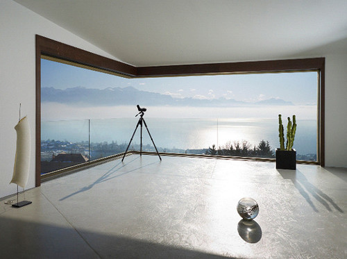 Okna PanoramAH! Zostały we wrześniu 2012 roku zaprezentowane podczas wystawy 100% Design w Londynie.