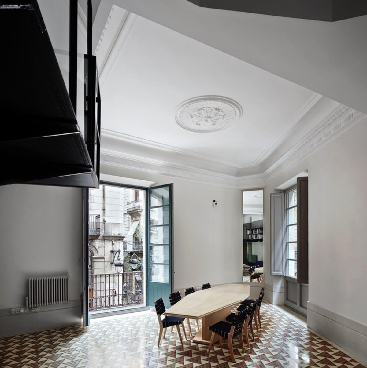 Carrer Avinyó - Apartment Roku 2013 wedłu jury festiwalu INSIDE, autor projektu: David Kohn Architects